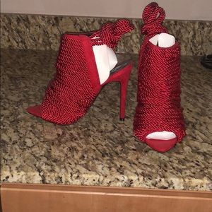 Misguided red heel size 6